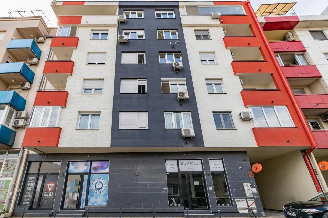 Bianca Apartment Novi Sad Bagian luar foto